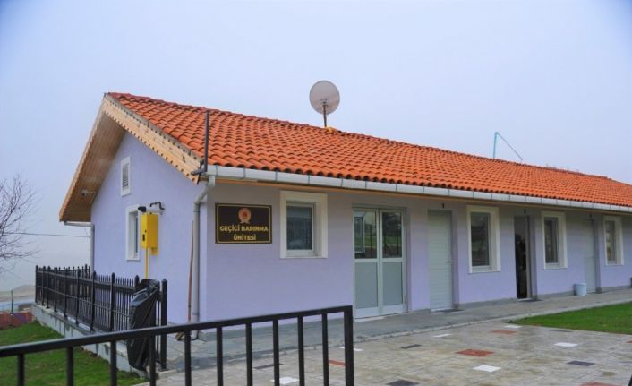 Sokakta kalan evsizler Geçici Barınma Merkezi’nde misafir ediliyor