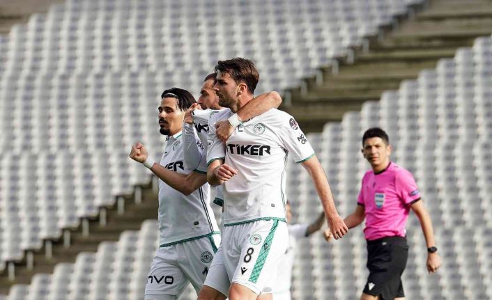 Spor Toto Süper Lig: Fatih Karagümrük: 1 - İH Konyaspor: 1 (İlk yarı)