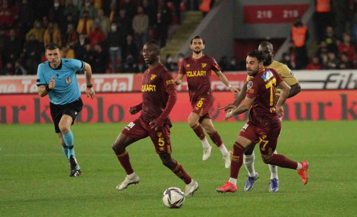 Spor Toto Süper Lig: Göztepe: 2 - Gaziantep FK: 1 (Maç Sonucu)