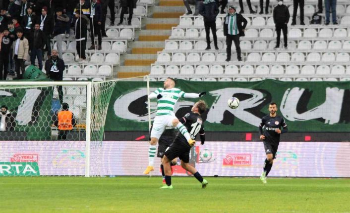 Spor Toto Süper Lig: Konyaspor: 0 - Antalyaspor: 0 (İlk yarı)