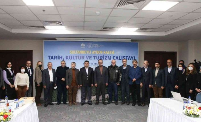 Sultanbeyli’de "Aydos Kalesi, Tarih, Kültür ve Turizm Çalıştayı" gerçekleştirildi