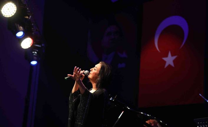 Talas Belediyesi 2021’i ‘Melihat Gülses ve Tanini Trio’ konseri ile bitirdi