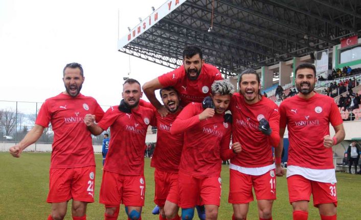 TFF 2. Lig: Sivas Belediyespor: 3 - Ergene Velimeşespor: 1