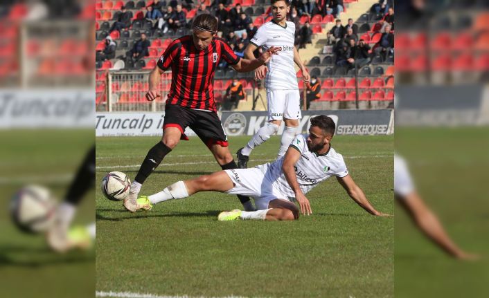 TFF 2. Lig: Turgutluspor: 0 - Sakaryaspor: 0