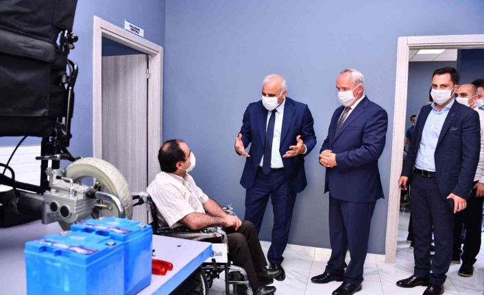 Trabzon Büyükşehir Belediye Başkanı Murat Zorluoğlu; “Göreve geldiğimiz ilk günden itibaren ‘önce insan’ diyoruz ve çalışmalarımızı bu anlayış doğrultusunda sürdürüyoruz”