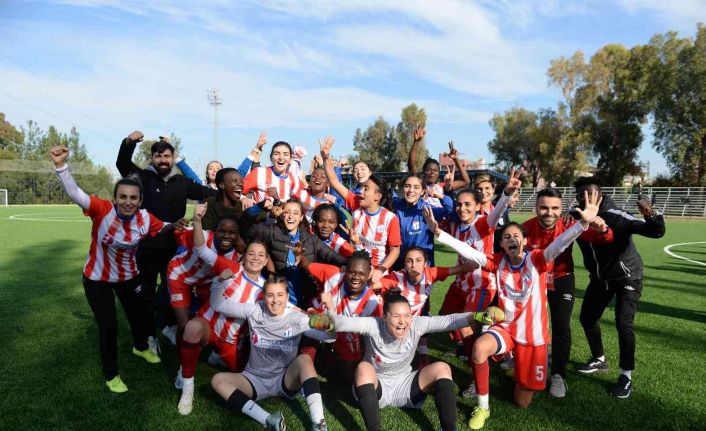 Turkcell Kadın Futbol Süper Ligi: Adana İdman Yurdu Spor: 4 - Çaykur Rizespor: 3