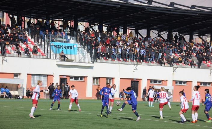 Turkcell Kadın Futbol Süper Ligi: Hakkari Gücü: 4 - Sivasspor: 0