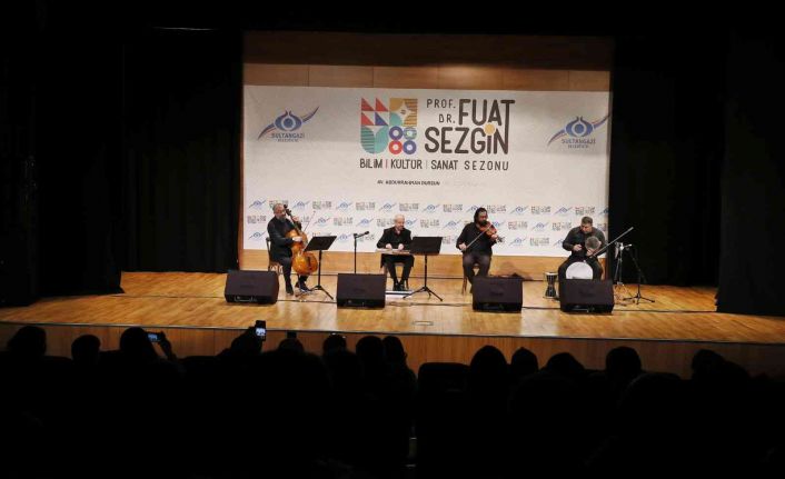 Usta sanatçı Göksel Baktagir ve ekibinden Sultangazililere müzik ziyafeti