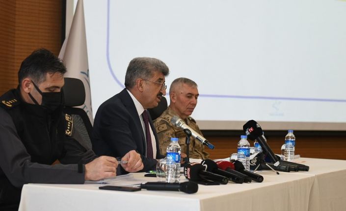 Vali Bilmez: “Türkiye’de ele geçirilen eroinin üçte biri Van’da ele geçirildi”