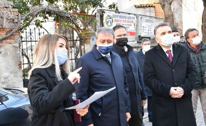 Vali Şıldak “Bizim görevimiz gerek kamusal alanlarda gerek umuma açık yerlerde, yani insanın bulunduğu her yerde huzuru, güvenliği sağlamak.”