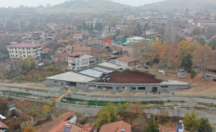 Yeşilyurt güreş sahası inşaatı hızla ilerliyor