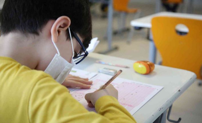 Yüzde 100 başarıya yüzde 100 burs