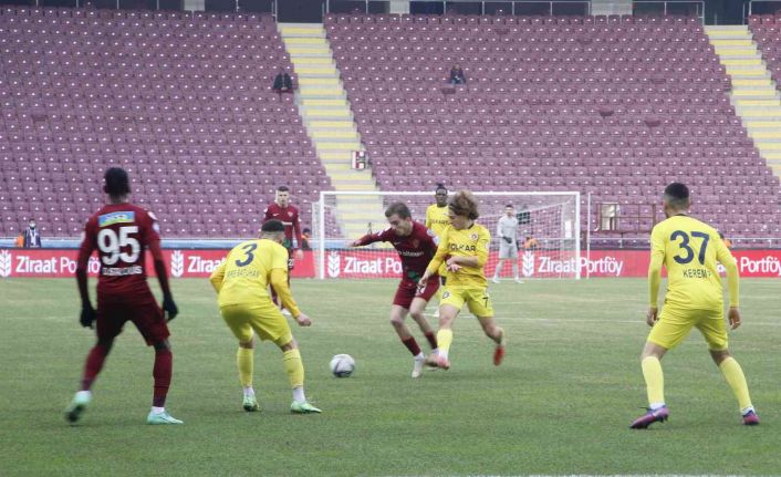 Ziraat Türkiye Kupası: A. Hatayspor: 0 - Menemenspor: 0 (İlk yarı)