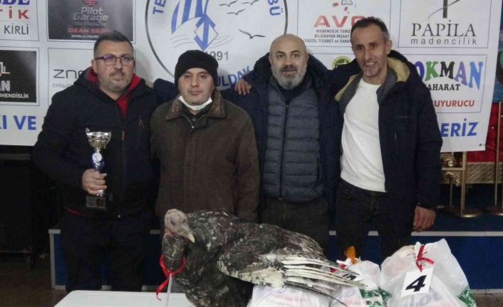 Zonguldak’ta hindi ödüllü okey turnuvası renkli görüntülere sahne oldu