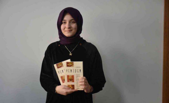 15 yaşında ilk kitabını çıkardı