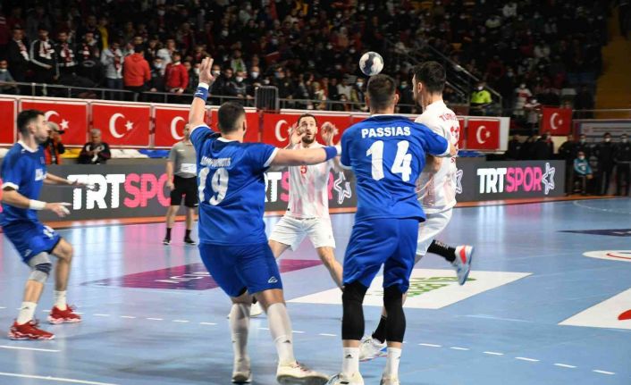 A Milli Erkek Hentbol Takımı’nın hedefi Kıbrıs Rum Kesimi’ni mağlup etmek