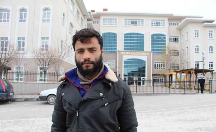 Acılı baba ölü bulunan 3 yaşındaki kızının cenazesini ve oğlunu istiyor