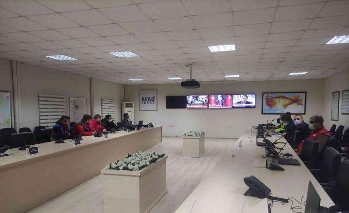 Adana Acil Durum Yönetim Merkezi kar yağışları üzerine 7/24 faaliyete geçti