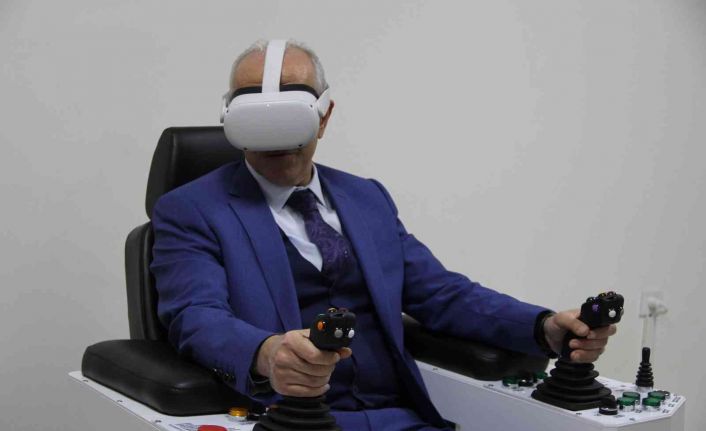 Akdeniz Belediyesinden Metaverse hamlesi: Simülatörlü liman vinç operatörlüğü eğitimi