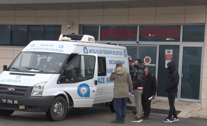 Antalya’da kazılan çukurdan yola çıkılarak bulunan şahsın cenazesi ailesine teslim edildi