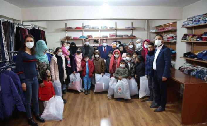 Bağlar Belediyesi 60 binden fazla ihtiyaç sahibini giydirdi