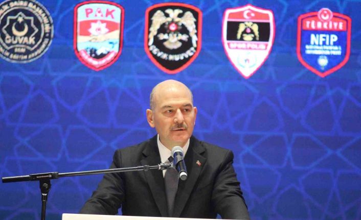 Bakan Soylu, Katar’daki Dünya Kupası’nda görev alacak Türk polisiyle ilgili detayları açıkladı