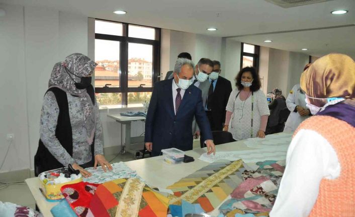 Başkan Akkaya Akşehir KOMEK’i ziyaret etti