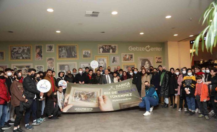 Başkan Bıyık 105 genç ile “İyi ki Varsın Eren” filmini izledi