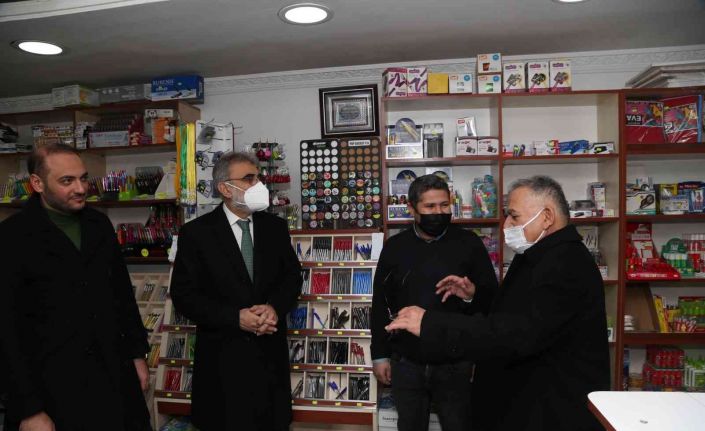 Başkan Büyükkılıç’ın esnaf ziyaretleri sürüyor
