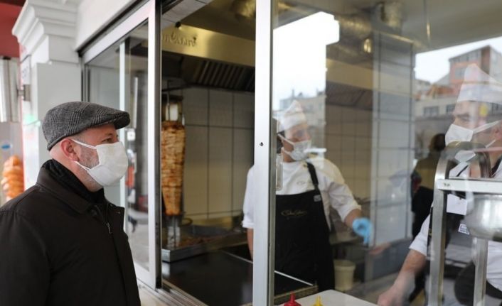 Başkan Çolakbayrakdar, “2021 yılında 506 iş yeri açıldı ve 32 bin 652 denetim gerçekleştirildi”