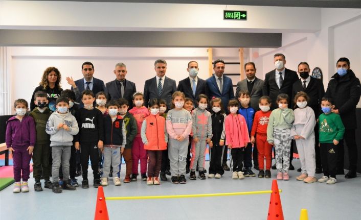 Beceri atölyelerinde öğrenciler yeteneğini keşfediyor