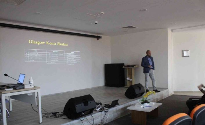 Bilecik’teki hastane acil servis görevlilerine Acil Vakalara Müdahale Eğitimi verildi