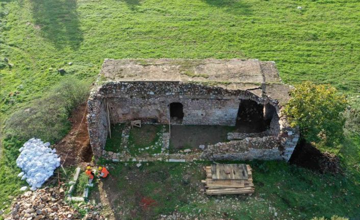 Bin 400 yıllık tarihi yapı yeniden ortaya çıktı