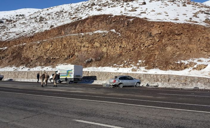 Bingöl’de trafik kazası: 3 yaralı
