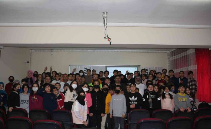 Bitlis’teki öğrencilere ‘Çevre ve Van Gölü Havzası’ eğitimi