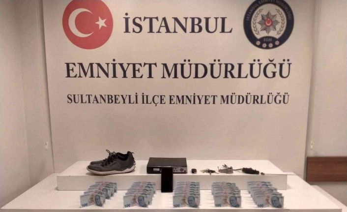 Çalacağı araçların kapı kolundan anahtar üretip hırsızlık yapan şahıs yakalandı