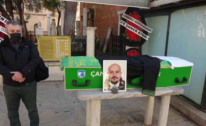 Çanakkale’de yüksekten düşerek hayatını kaybeden avukat toprağa verildi