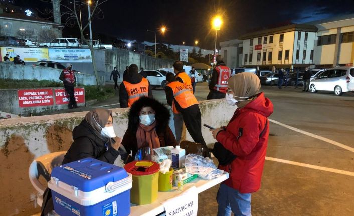 Çaykur Rizespor Beşiktaş maçına özel stat kapısında aşı standı kuruldu