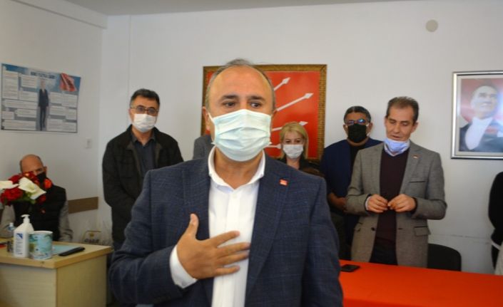 CHP’de “kilitli kapı skandalı” iddiasını ortaya atan üyeler ihraç edildi