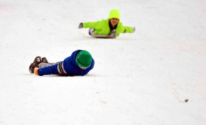 Çocukların ’Beleştepe’de kar keyfi