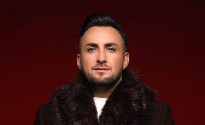 Çocukluğundan gelen modacı hayalini gerçekleştiren Cafer Andıç, şimdilerde ünlüleri giydiriyor