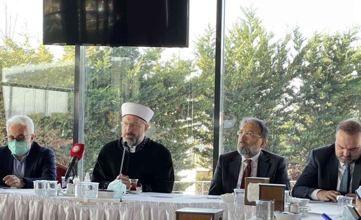 Diyanet İşleri Başkanı Prof. Dr. Ali Erbaş’tan Özgür Özel’e sert tepki