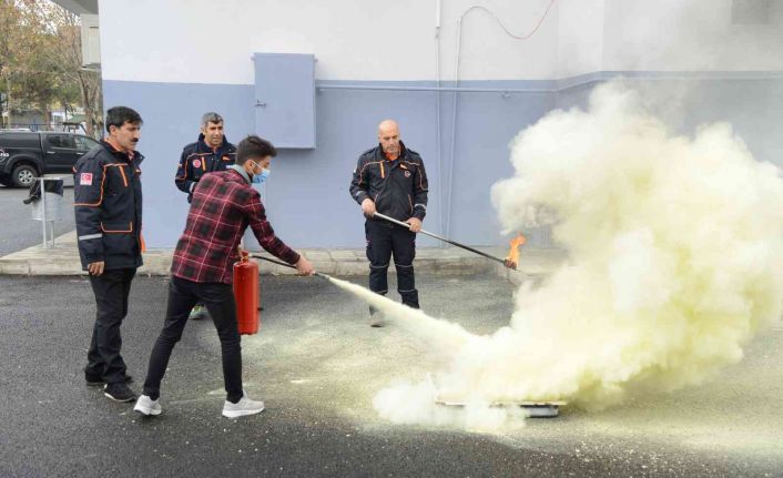Diyarbakır’da akademi lise öğrencilerine afet eğitimi verildi