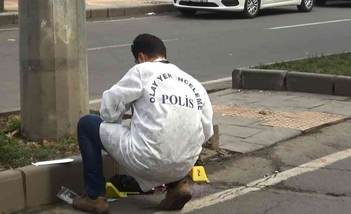 Diyarbakır’da parkta yürüyen yabancı uyruklu genç, tartıştığı kişi tarafından bıçaklandı