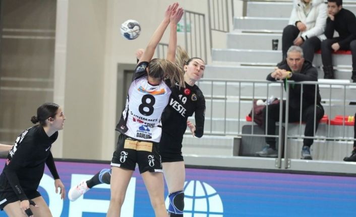 EHF Kadınlar Şampiyonlar Ligi: Kastamonu Belediyespor: 24 - Vipers Kristiansand: 35
