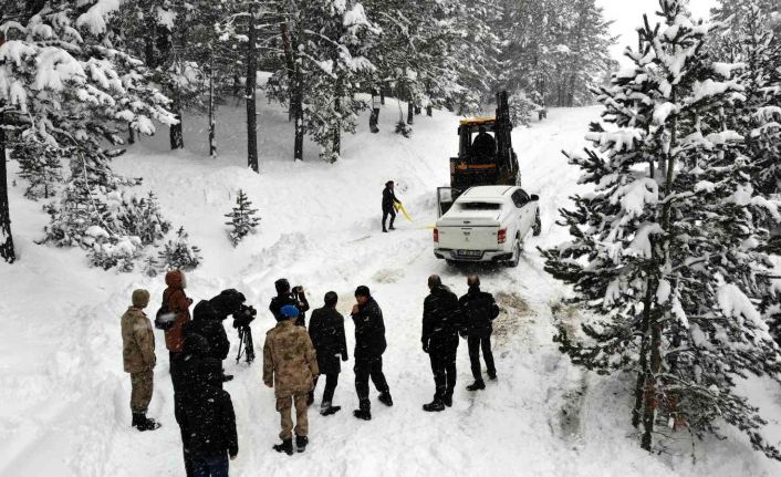 Erzincan’da kar ve tipiden 123 köy yolu ulaşıma kapandı