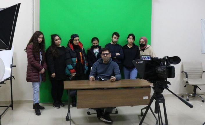 Geleceğin gazetecilerine eğitim semineri