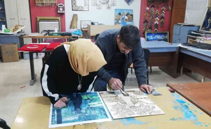 Hanımlar hem el becerilerini geliştiriyor hem de aile bütçelerine katkı sağlıyorlar