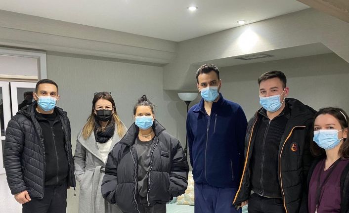 Hava muhalefetinden dolayı Çorlu’da mahsur kalan Inna kara yoluyla ülkesine döndü