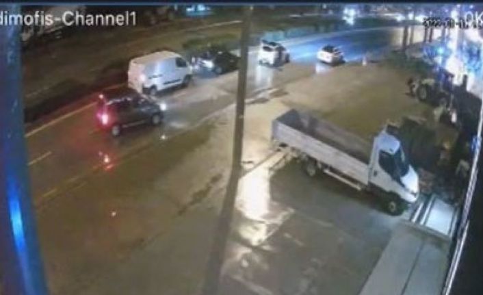 İki sürücü arasındaki tartışma kanlı bitti: Aracından indi sürücüye ateş etti